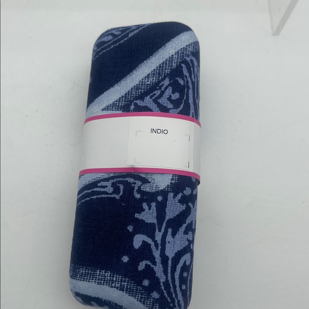 Vera Bradley Hard Eye Glass Eyeglass Case Indio Pattern NWT - Picture 2 of 6
